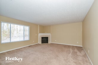 17 Woodside Park Dr in Amelia, OH - Building Photo - Building Photo