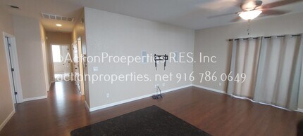 3129 Overton Way in Roseville, CA - Building Photo - Building Photo