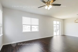 10479 Hawks Landing Dr in Land O Lakes, FL - Building Photo - Building Photo
