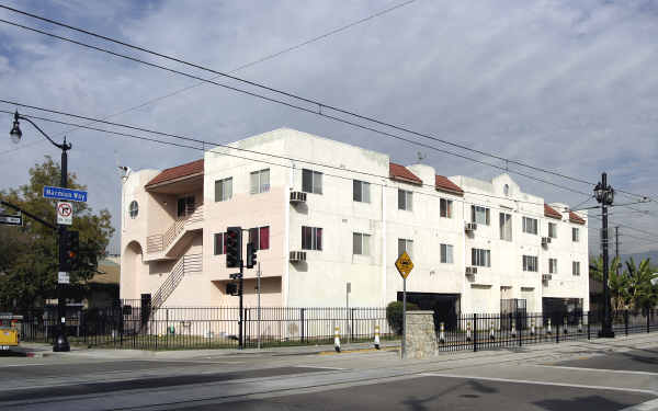 201 N Avenue 55 in Los Angeles, CA - Foto de edificio - Building Photo
