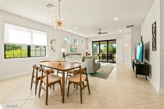 12250 Canal Grande Dr in Ft. Myers, FL - Building Photo - Building Photo