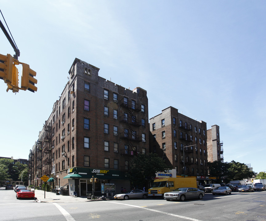 552-562 Flatbush Ave in Brooklyn, NY - Foto de edificio