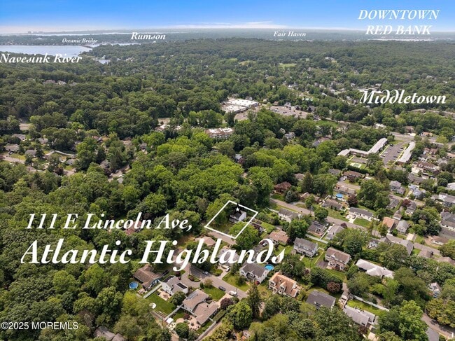 111 E Lincoln Ave in Atlantic Highlands, NJ - Building Photo - Building Photo