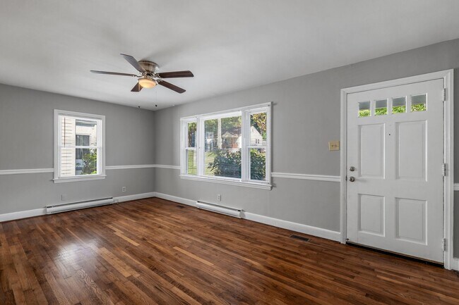 1615 Roseland St in Greensboro, NC - Building Photo - Building Photo