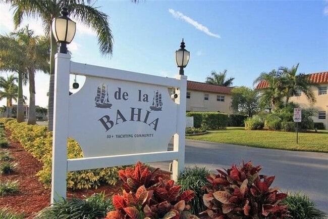 2600 S Kanner Hwy in Stuart, FL - Building Photo - Building Photo