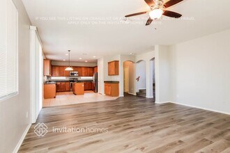 17066 W Limestone Dr in Surprise, AZ - Building Photo - Building Photo