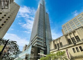 386 Yonge St in Toronto, ON - Building Photo