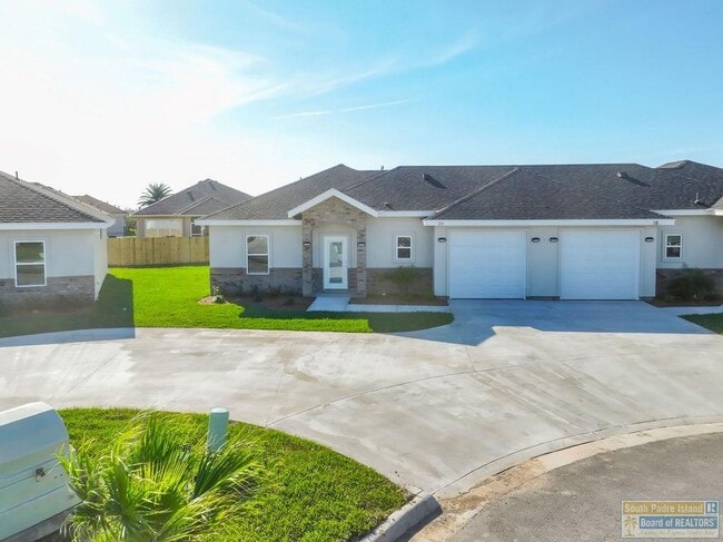 20 S Bay Hill Dr in Port Isabel, TX - Building Photo - Building Photo
