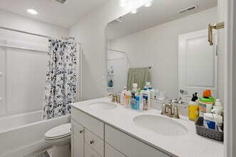 732 Denburn Pl in Raleigh, NC - Building Photo - Building Photo