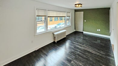 18 Riverside Ave in Westport, CT - Building Photo - Building Photo