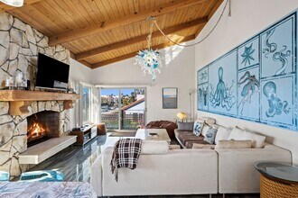 1150 Mandalay Beach Rd in Oxnard, CA - Building Photo - Building Photo