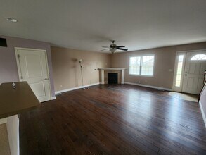 1948 Glenbridge Rd, Unit 1946 in Bloomington, IL - Building Photo - Building Photo