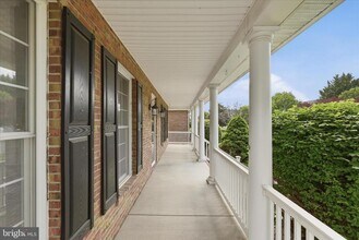 102 Bramble Ct in Winchester, VA - Building Photo - Building Photo