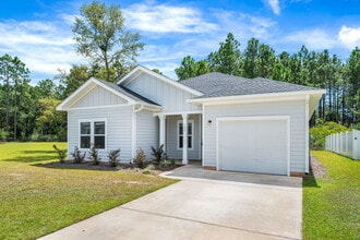 147 Bradford Ct in Freeport, FL - Building Photo - Building Photo