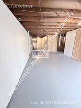 241 Flora Dr in St. Louis, MO - Building Photo - Building Photo