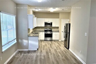 958 Ashton Oak Cir in Stone Mountain, GA - Building Photo - Building Photo