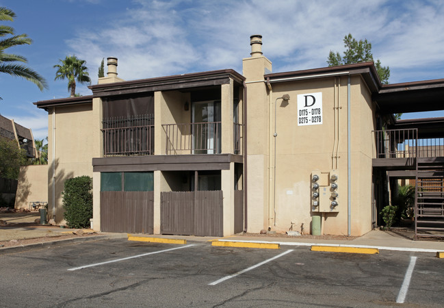 Monaco Condos in Tucson, AZ - Foto de edificio - Building Photo