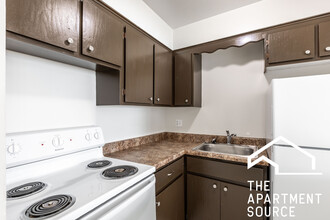 7310 W North Ave, Unit 1b in Elmwood Park, IL - Building Photo - Building Photo