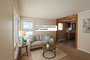 754 E Mansfield Ave in Pontiac, MI - Building Photo