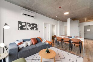 853 W Blackhawk St in Chicago, IL - Building Photo