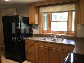 1038 Adrian Cir SW, Unit 155 in Conyers, GA - Building Photo - Building Photo