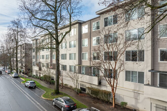 Buckman Terrace in Portland, OR - Building Photo - Building Photo