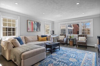 107 Russell St in Boston, MA - Building Photo - Building Photo