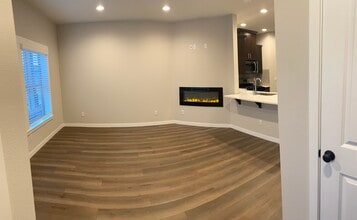 16587 SE Sunshower Pl in Happy Valley, OR - Building Photo - Building Photo