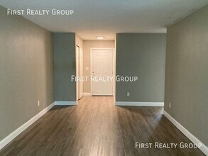 5620 N Main St in Dayton, OH - Building Photo - Building Photo