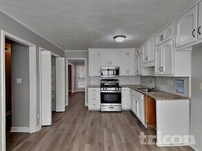 125 Tanglewood Dr in Fayetteville, GA - Foto de edificio - Building Photo