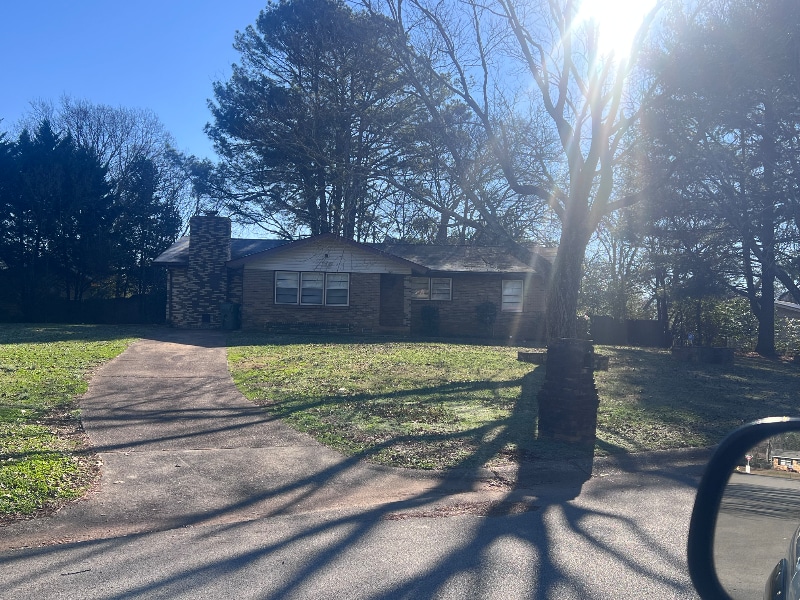 2206 Glen Iris Rd NW in Huntsville, AL - Building Photo