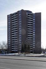Forest Park Circle Ltd. in Mississauga, ON - Building Photo - Building Photo