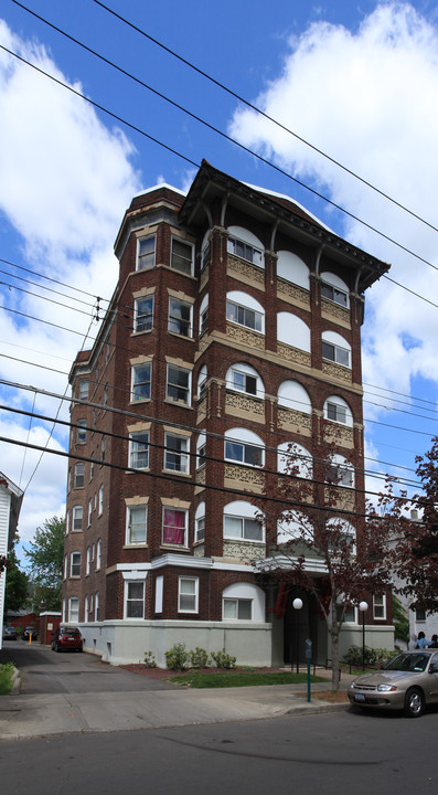 Bl Chapin in Binghamton, NY - Foto de edificio