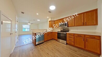 1802 Shay-Lin Ct in Niceville, FL - Building Photo - Building Photo