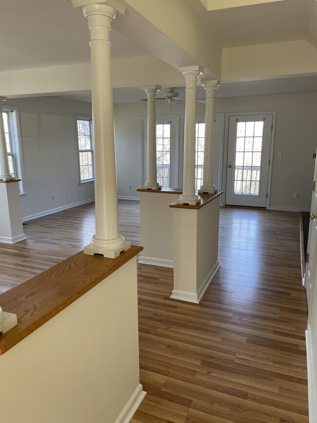 1435 Glenside Green Ct in Charlottesville, VA - Building Photo - Building Photo