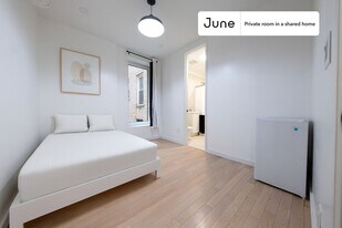 Room in Shared 4 bed/2 bath home in Brooklyn, NY - Building Photo