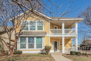 9867 Walnut Hill Dr in Providence Village, TX - Building Photo
