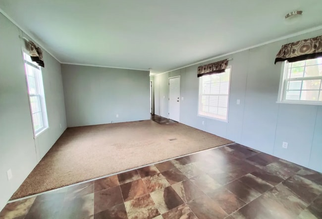 9970 Harbor Beach Ct in Fair Haven, MI - Foto de edificio - Building Photo