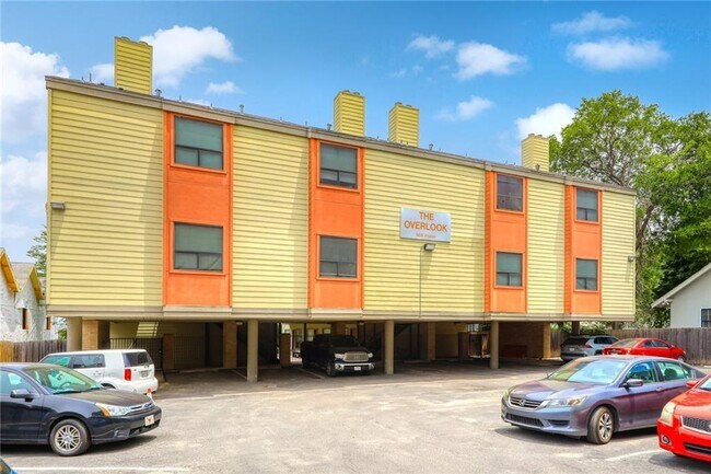 property at 908 Poplar St