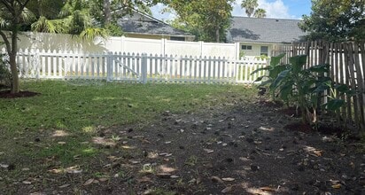 609 16th Ave S in Jacksonville Beach, FL - Building Photo - Building Photo