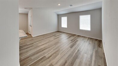 9709 Laredo Ln in Yukon, OK - Building Photo - Building Photo