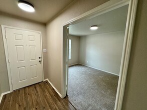 204 Pine Arbol in Buda, TX - Building Photo - Building Photo
