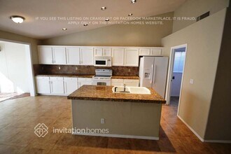 1669 E Golden Ln in Chandler, AZ - Foto de edificio - Building Photo