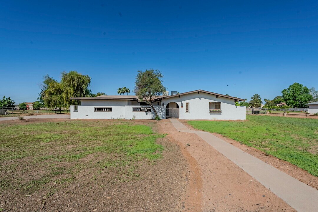 834 N Constellation Way in Gilbert, AZ - Building Photo
