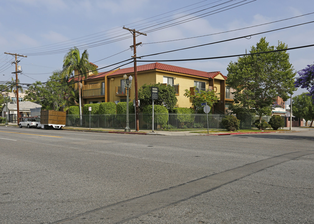 749 S Gramercy Pl in Los Angeles, CA - Foto de edificio