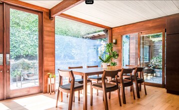 9624 Yoakum Dr in Beverly Hills, CA - Building Photo - Building Photo