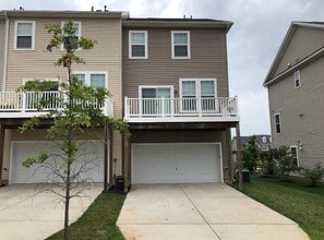 512 Cobble Dr in Reisterstown, MD - Foto de edificio - Building Photo