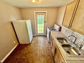 204 E 2nd St in Ada, OK - Building Photo - Building Photo