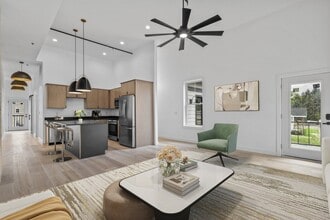 308 Oak St, Unit 202 in Slinger, WI - Building Photo - Building Photo