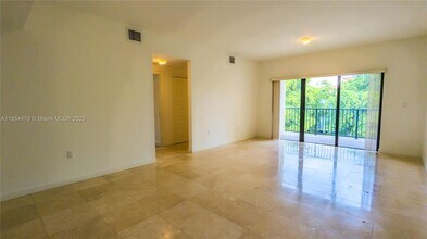300 Majorca Ave in Coral Gables, FL - Building Photo - Building Photo